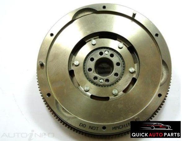 Clutch Kit inc Dual Mass Flywheel for Holden Commodore VX 3.8L Petrol